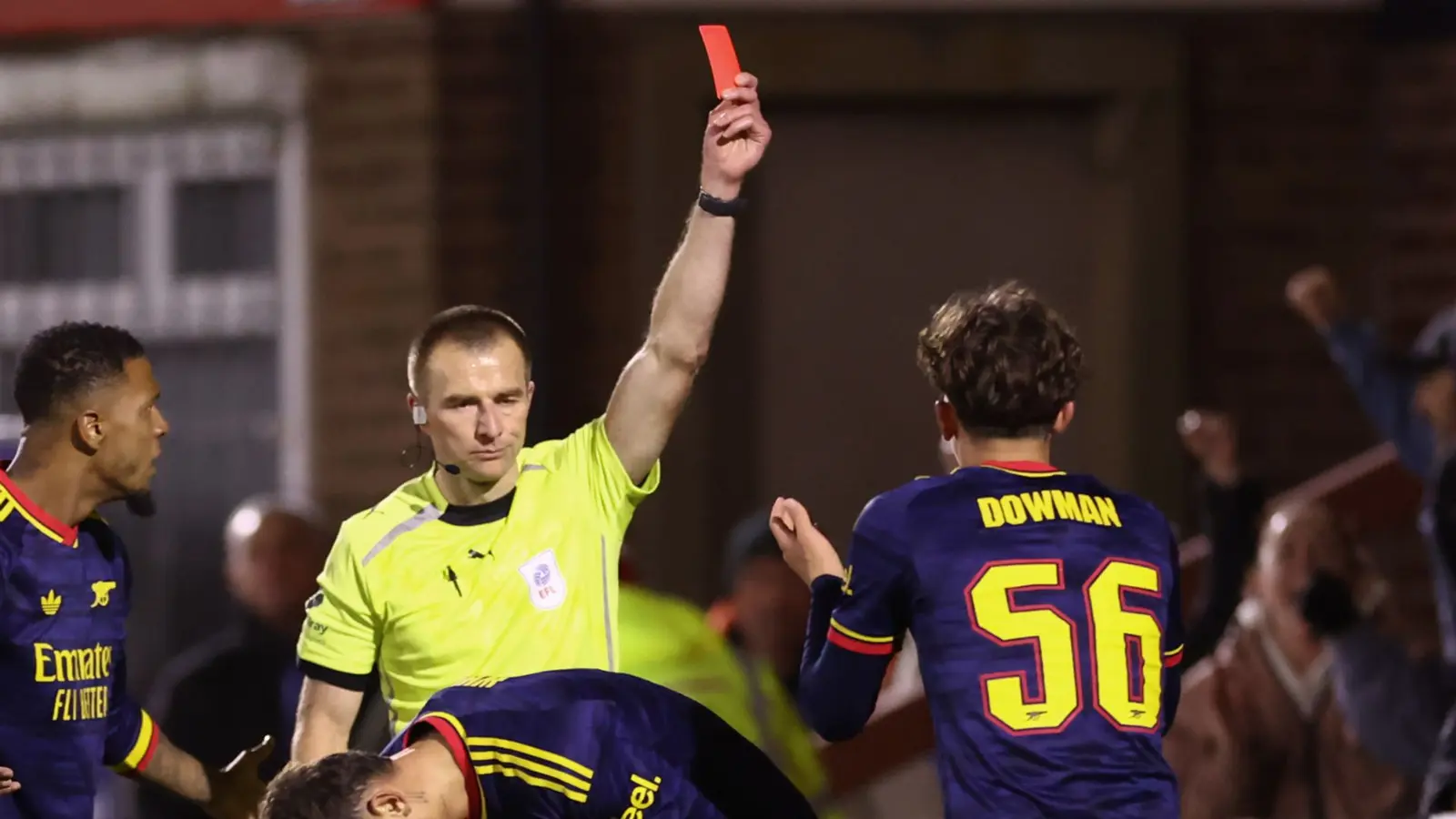 Fostul arbitru: cererea Arsenal pentru cartonașul lui Dowman e o pierdere de timp