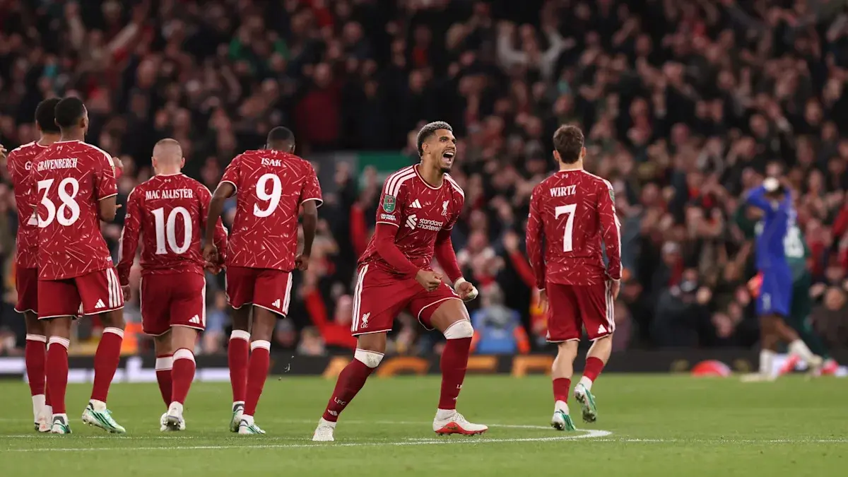 Ronald Araujo, stâlpul defensivei lui Liverpool în victoria cu Chelsea
